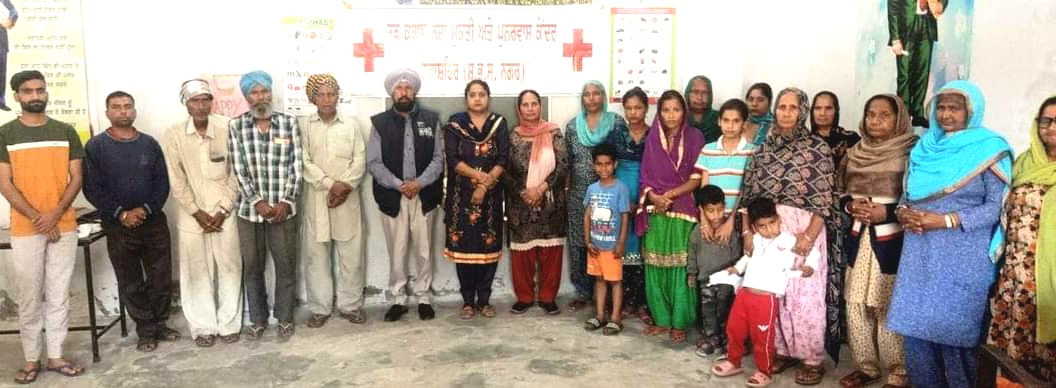 An awareness camp was organized at Aur under Drug Free India campaign